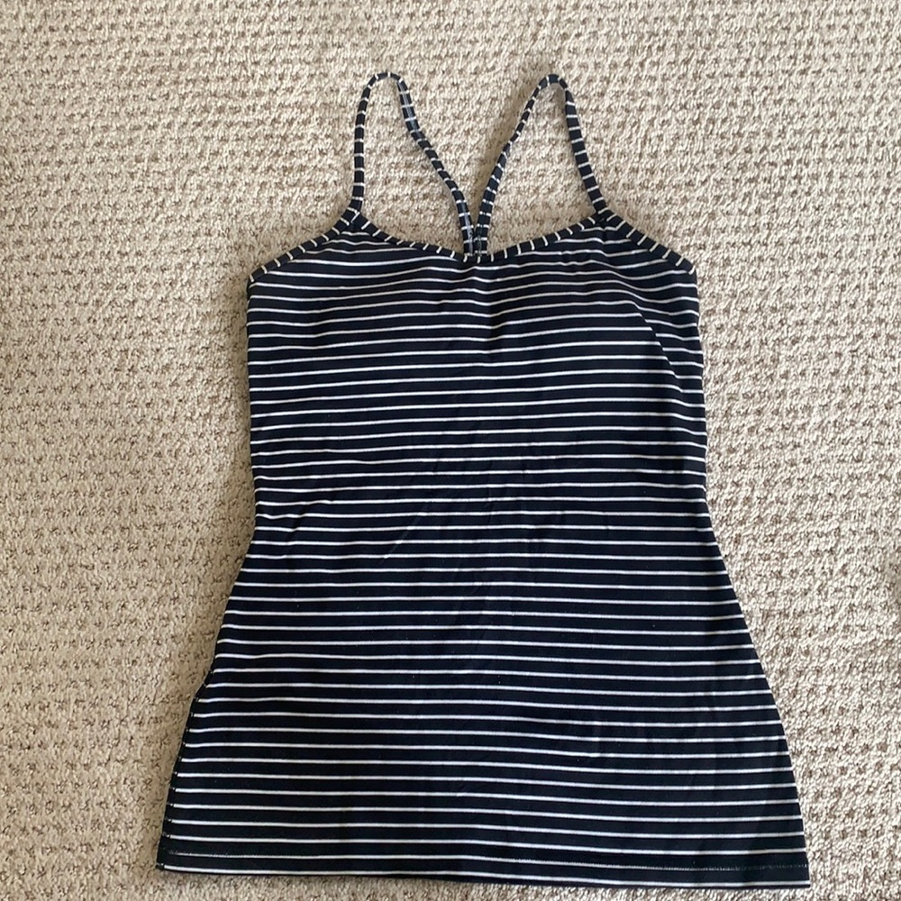 Lululemon Black/White Tank Top. Size 6